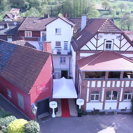 Πανσιόν Zur Sonne 